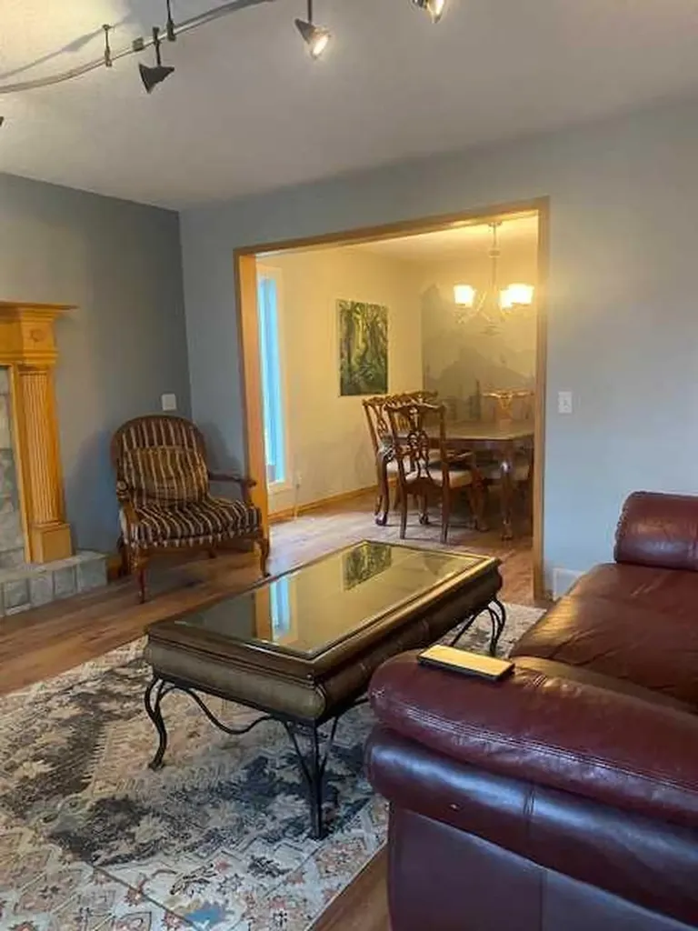 107 2a Avenue NW Diamond Valley AB T0L 0H0