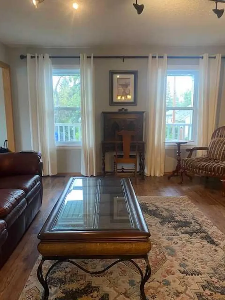 107 2a Avenue NW Diamond Valley AB T0L 0H0