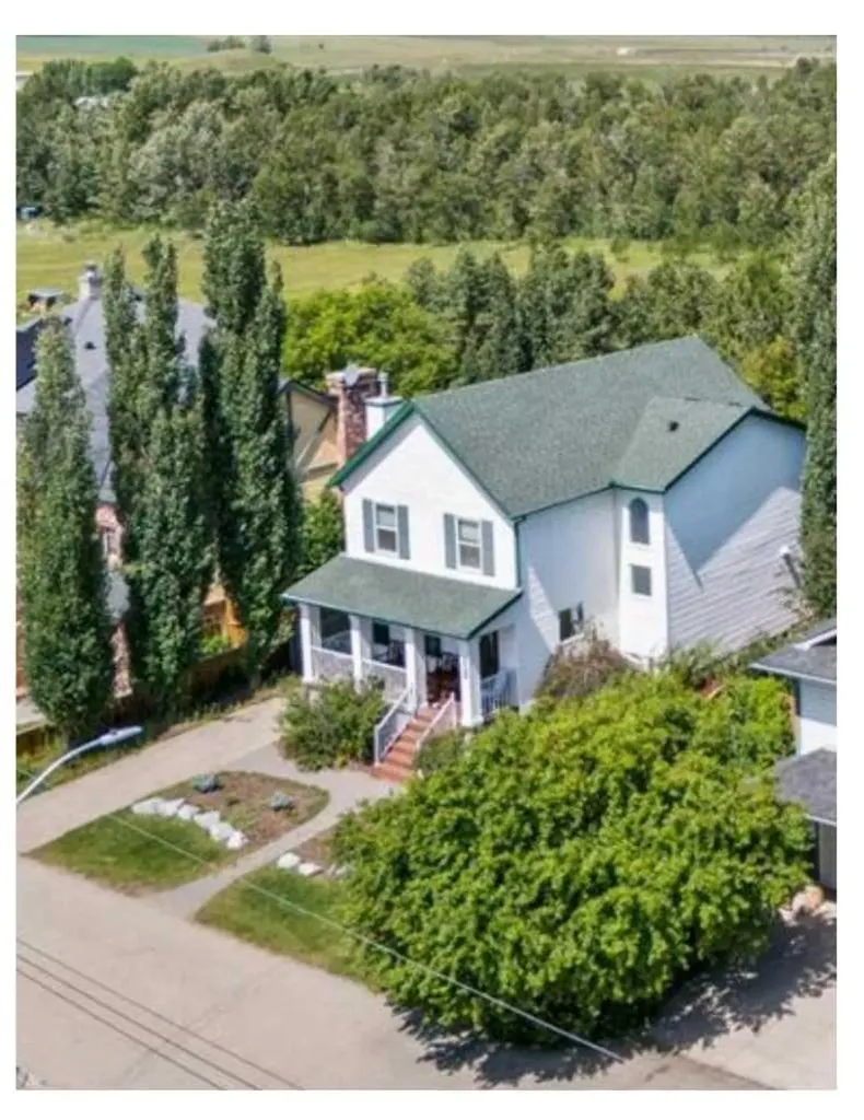 107 2a Avenue NW Diamond Valley AB T0L 0H0