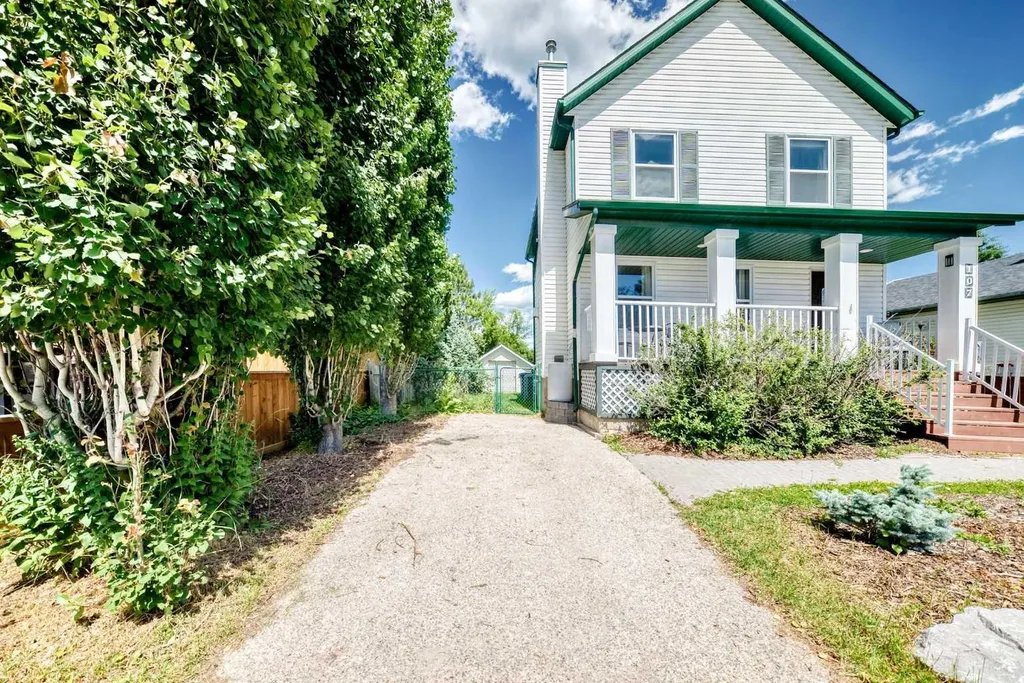 107 2a Avenue NW Diamond Valley AB T0L 0H0
