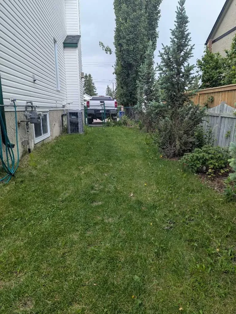 107 2a Avenue NW Diamond Valley AB T0L 0H0