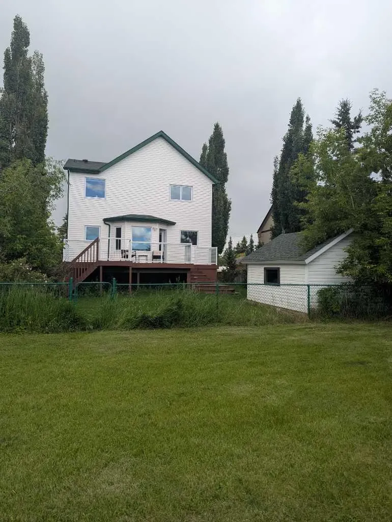 107 2a Avenue NW Diamond Valley AB T0L 0H0