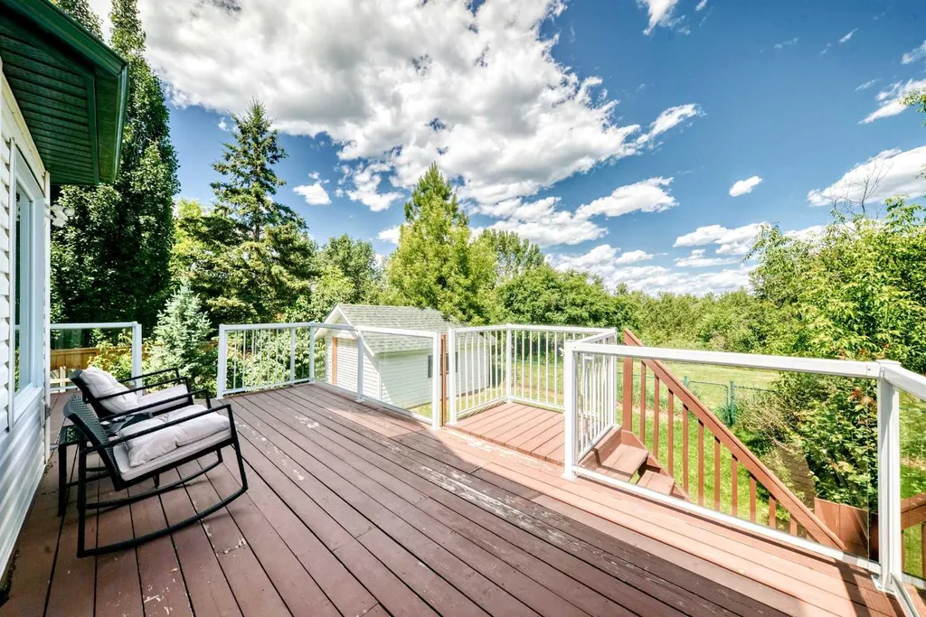 107 2a Avenue NW Diamond Valley AB T0L 0H0
