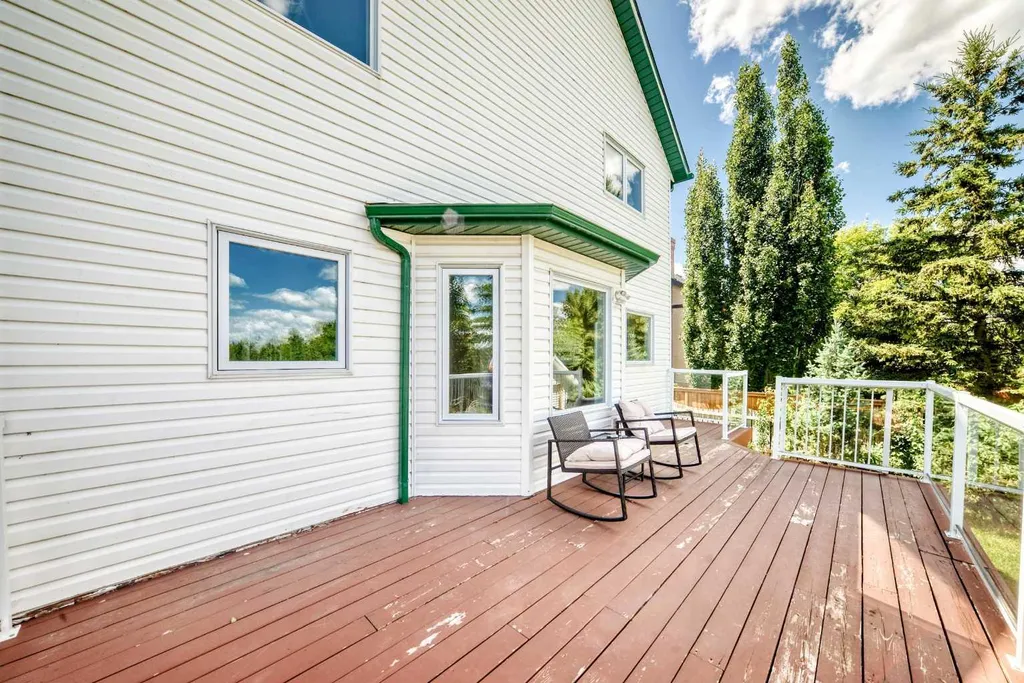 107 2a Avenue NW Diamond Valley AB T0L 0H0