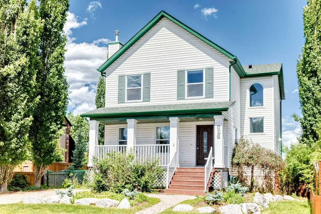 107 2a Avenue NW Diamond Valley AB T0L 0H0