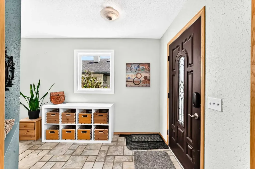 107 2a Avenue NW Diamond Valley AB T0L 0H0
