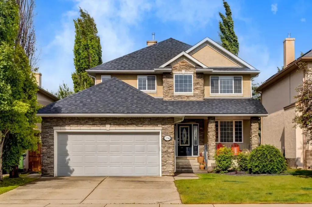 234 Strathridge Place SW Calgary AB T3H 4J2