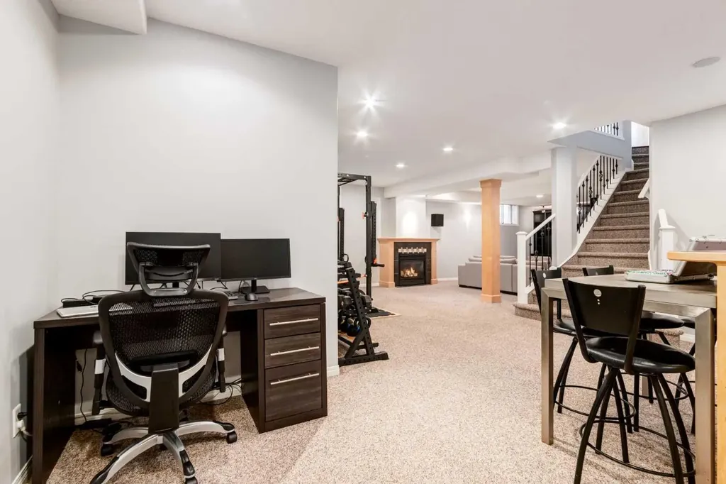 234 Strathridge Place SW Calgary AB T3H 4J2