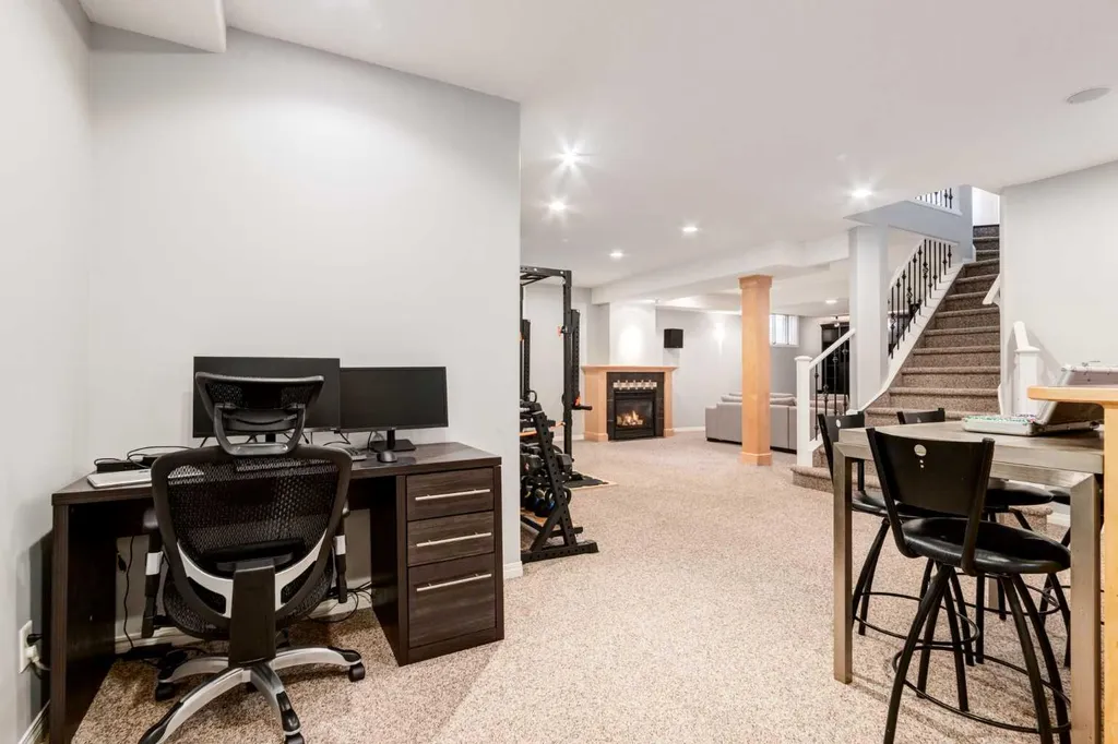 234 Strathridge Place SW Calgary AB T3H 4J2