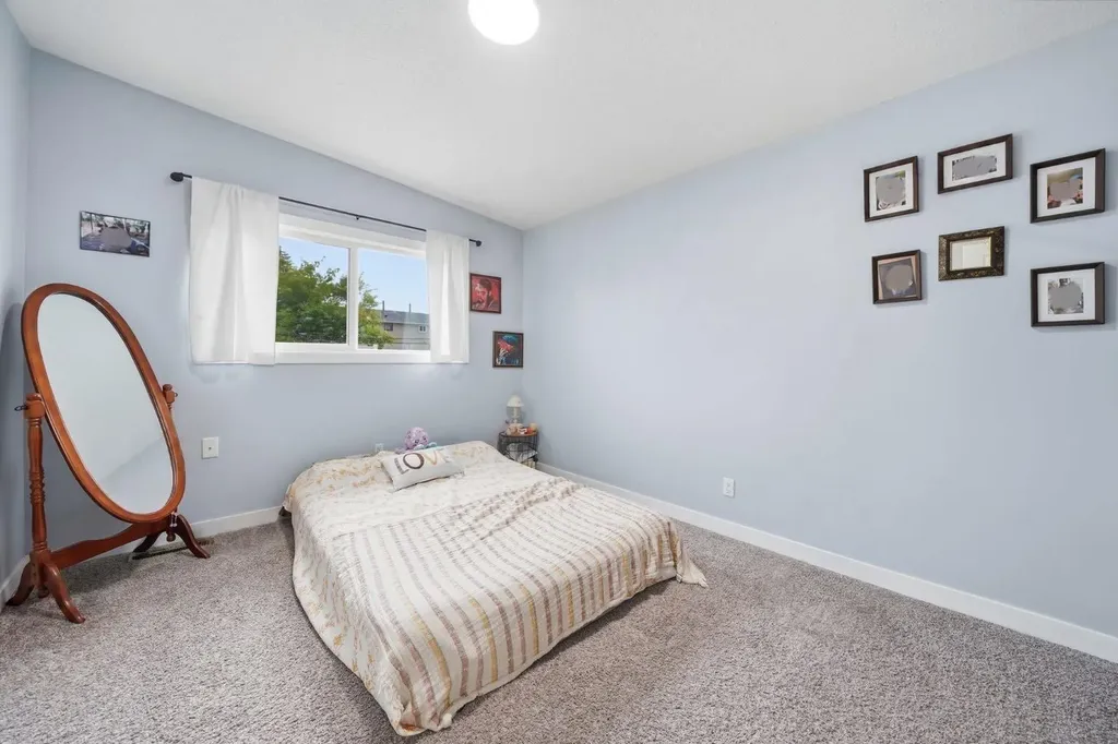 5626 Pensacola Crescent SE Calgary AB T2A 2G6