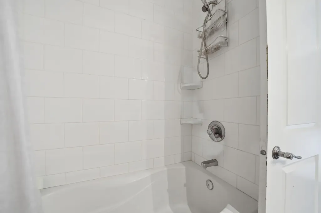 5626 Pensacola Crescent SE Calgary AB T2A 2G6
