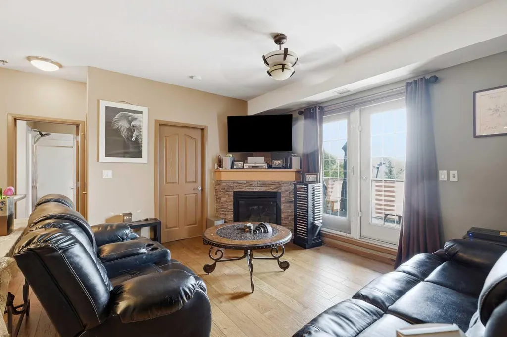 5040 53 Street Sylvan Lake AB T4S 0A1