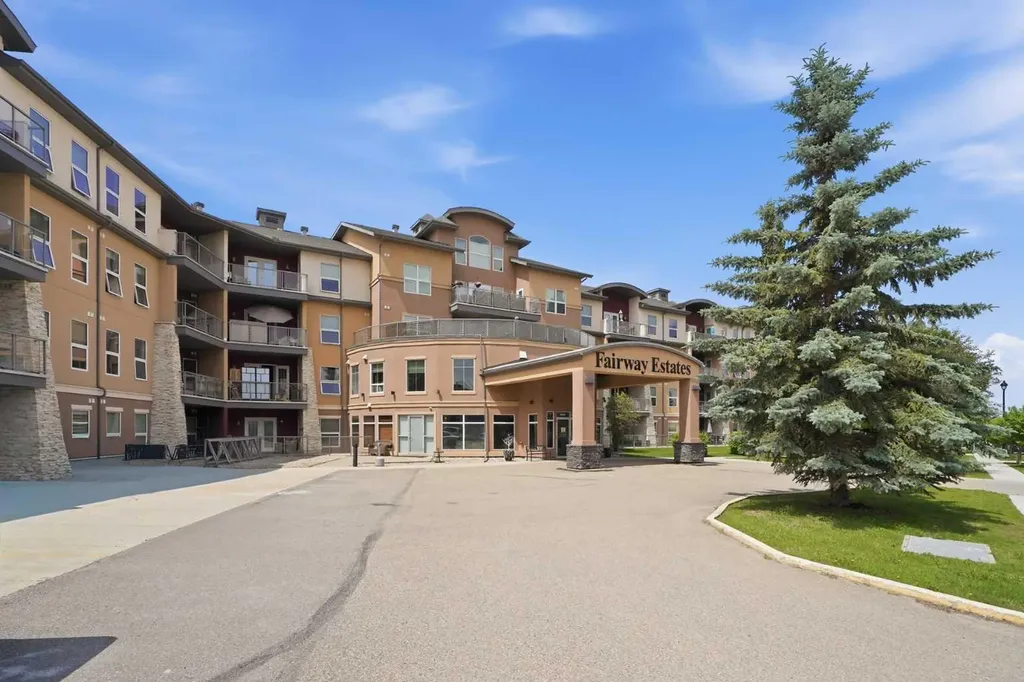5040 53 Street Sylvan Lake AB T4S 0A1