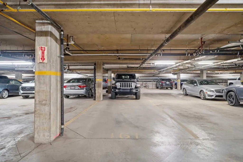 5040 53 Street Sylvan Lake AB T4S 0A1
