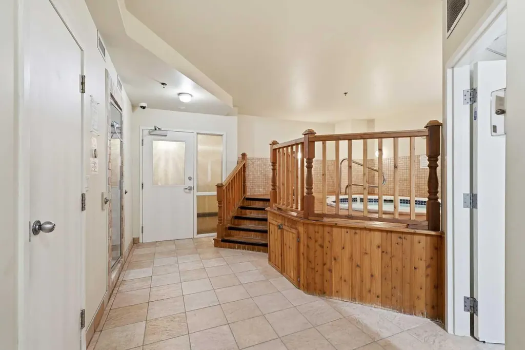 5040 53 Street Sylvan Lake AB T4S 0A1
