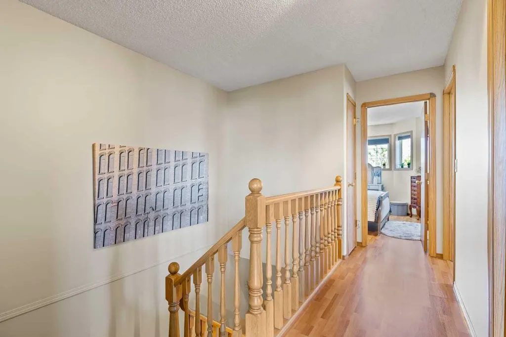 158 Saratoga Close NE Calgary AB T1Y 7A1