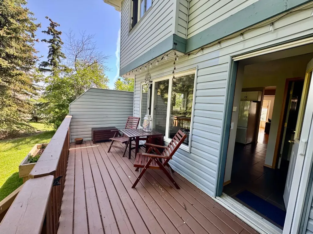 131 Patina Rise SW Calgary AB T3H 3R5