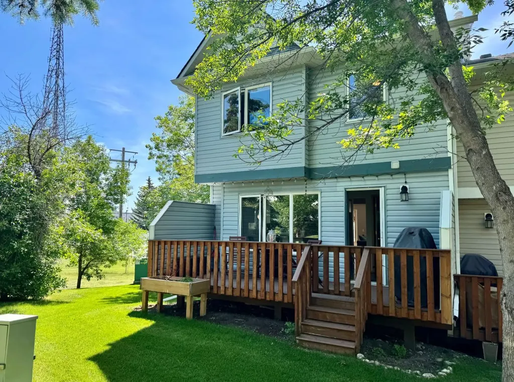 131 Patina Rise SW Calgary AB T3H 3R5