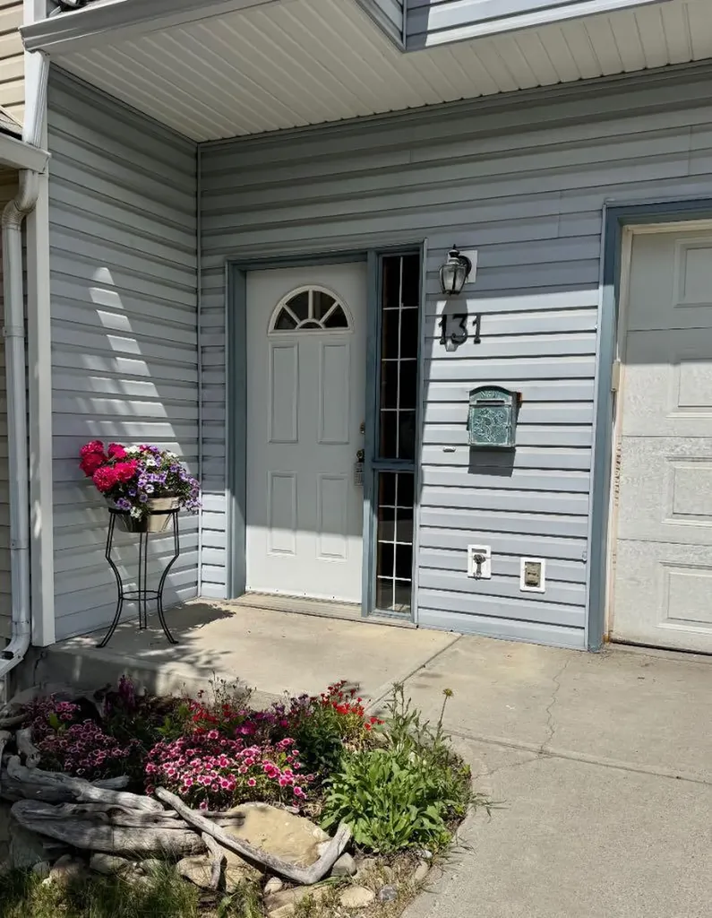 131 Patina Rise SW Calgary AB T3H 3R5