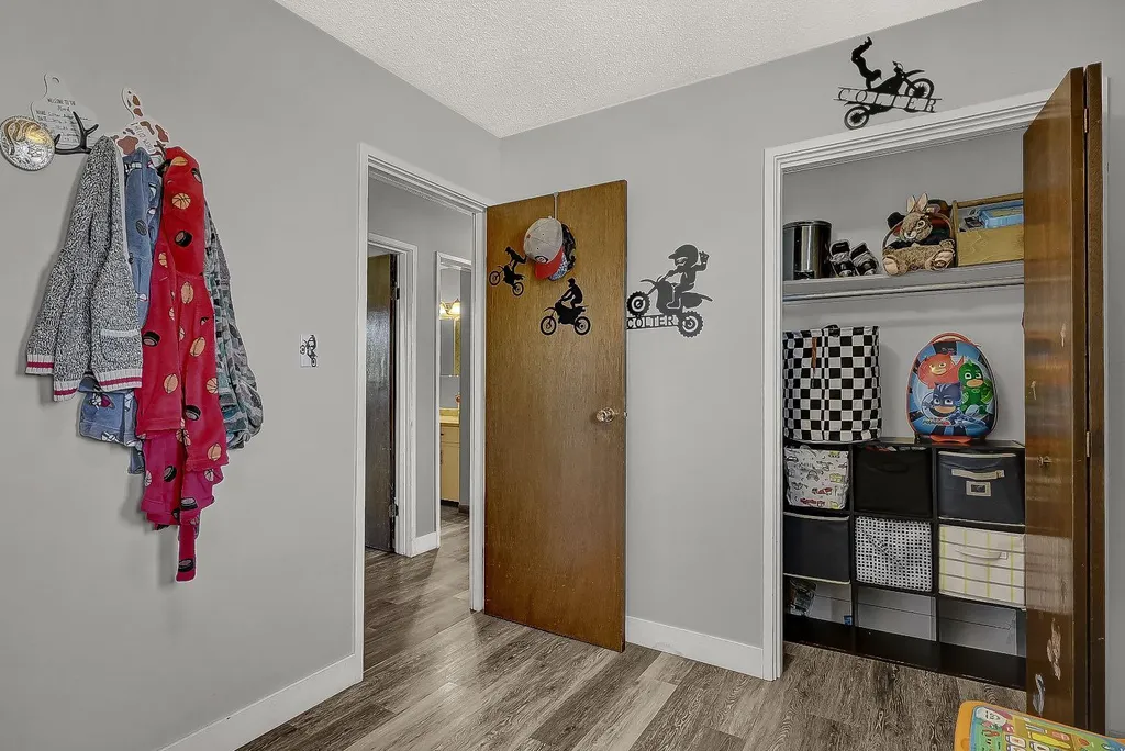 601 6 Avenue Beaverlodge AB T0H 0C0