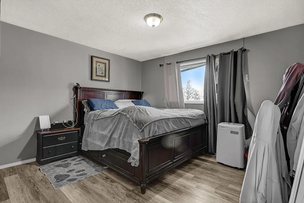 601 6 Avenue Beaverlodge AB T0H 0C0