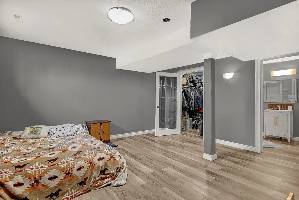 601 6 Avenue Beaverlodge AB T0H 0C0
