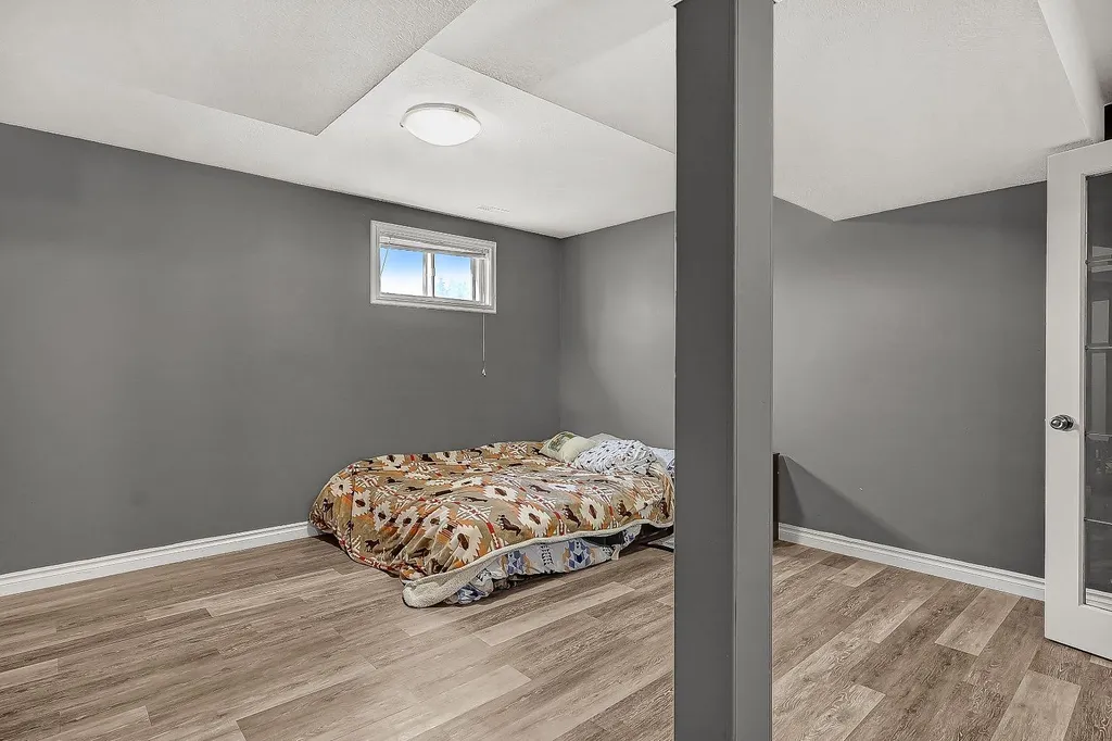 601 6 Avenue Beaverlodge AB T0H 0C0