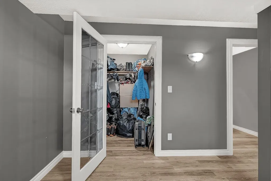601 6 Avenue Beaverlodge AB T0H 0C0