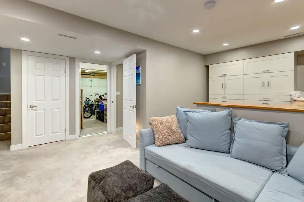 109 Nahanni Drive Banff AB T1L1C2