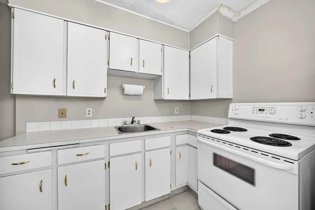 52 Doverdale Mews SE Calgary AB T2B 1V9