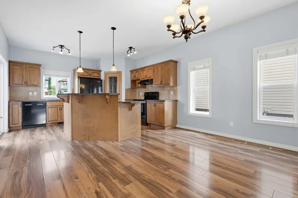 62 Besse Avenue NW Langdon AB T0J1X2