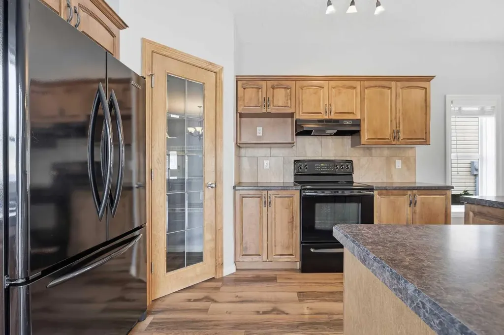 62 Besse Avenue NW Langdon AB T0J1X2