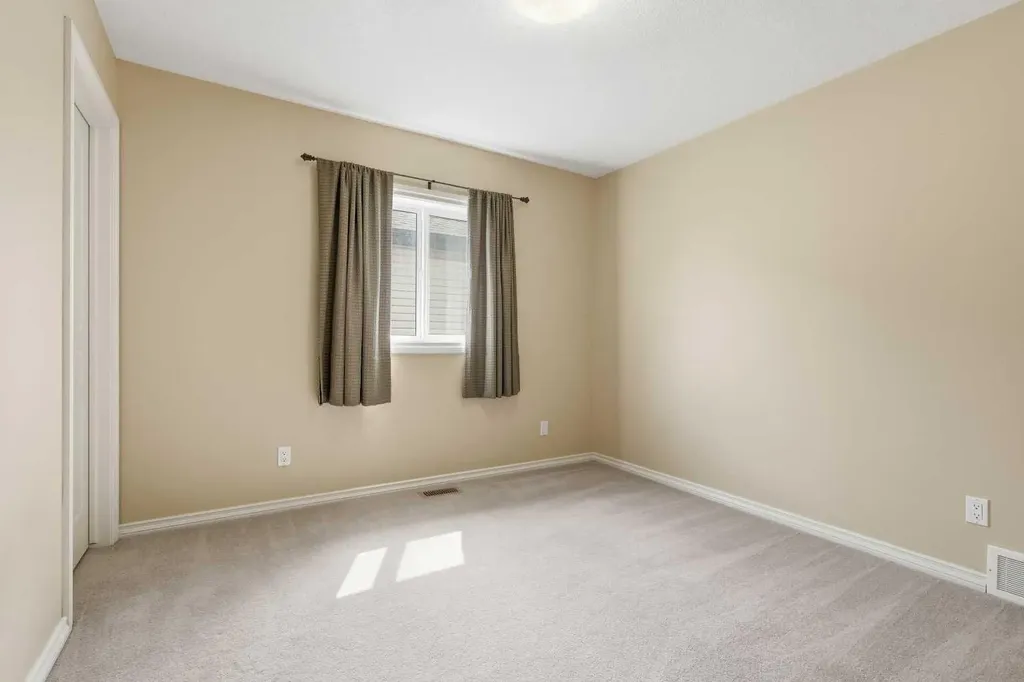 62 Besse Avenue NW Langdon AB T0J1X2