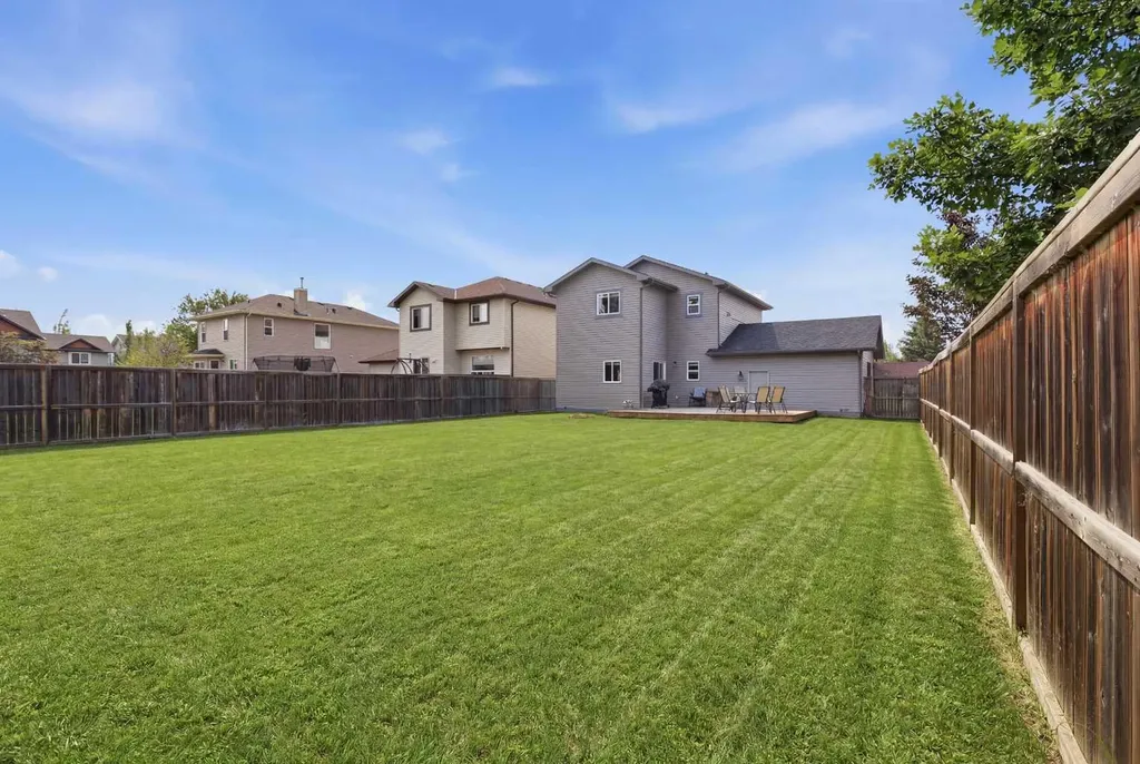 62 Besse Avenue NW Langdon AB T0J1X2