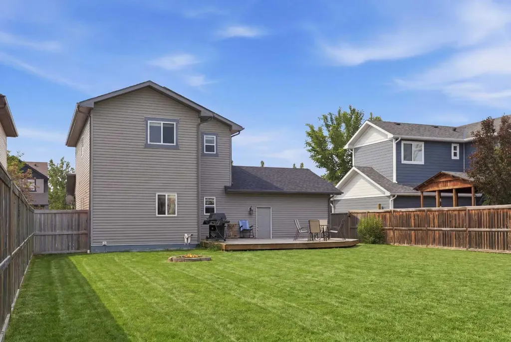 62 Besse Avenue NW Langdon AB T0J1X2