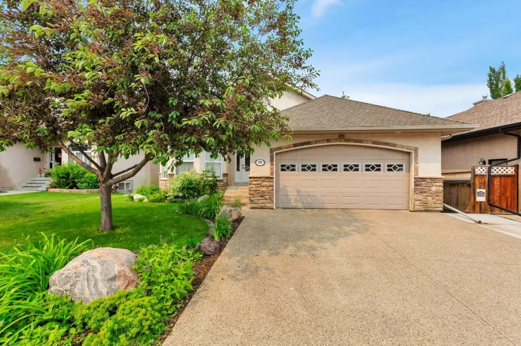 89 Alberts Close Red Deer AB T4R 3J7