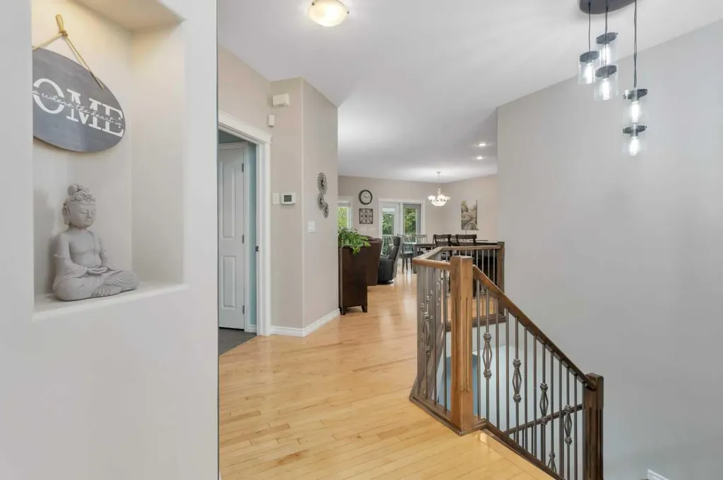 89 Alberts Close Red Deer AB T4R 3J7