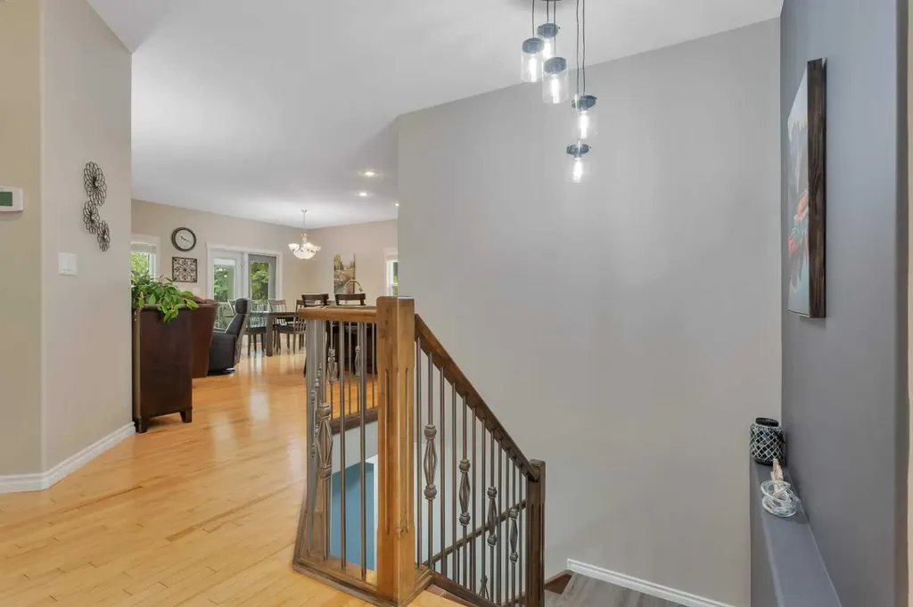 89 Alberts Close Red Deer AB T4R 3J7