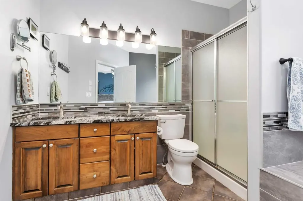 89 Alberts Close Red Deer AB T4R 3J7