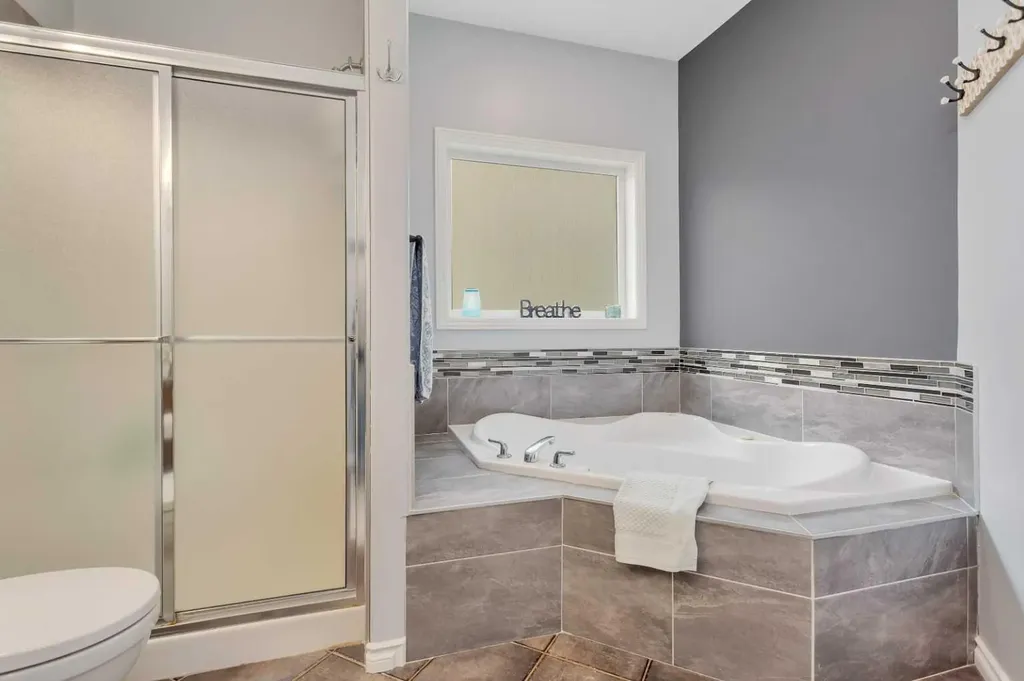 89 Alberts Close Red Deer AB T4R 3J7