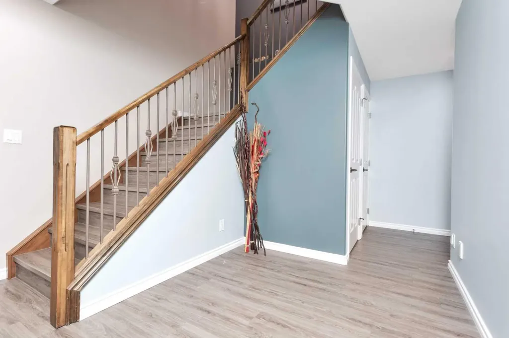 89 Alberts Close Red Deer AB T4R 3J7