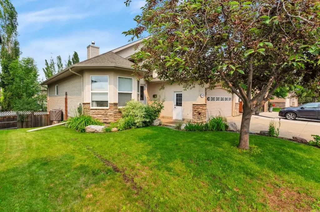 89 Alberts Close Red Deer AB T4R 3J7