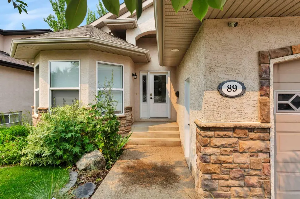 89 Alberts Close Red Deer AB T4R 3J7