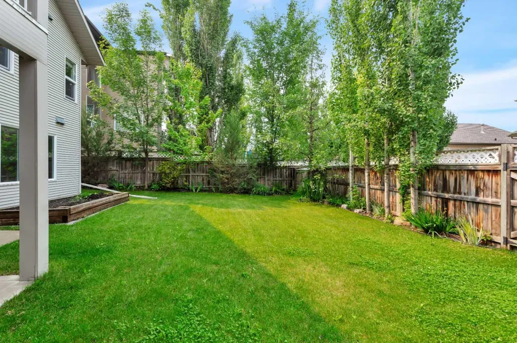 89 Alberts Close Red Deer AB T4R 3J7