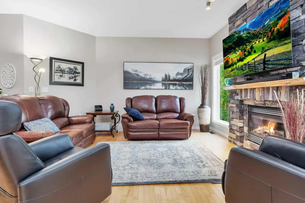 89 Alberts Close Red Deer AB T4R 3J7