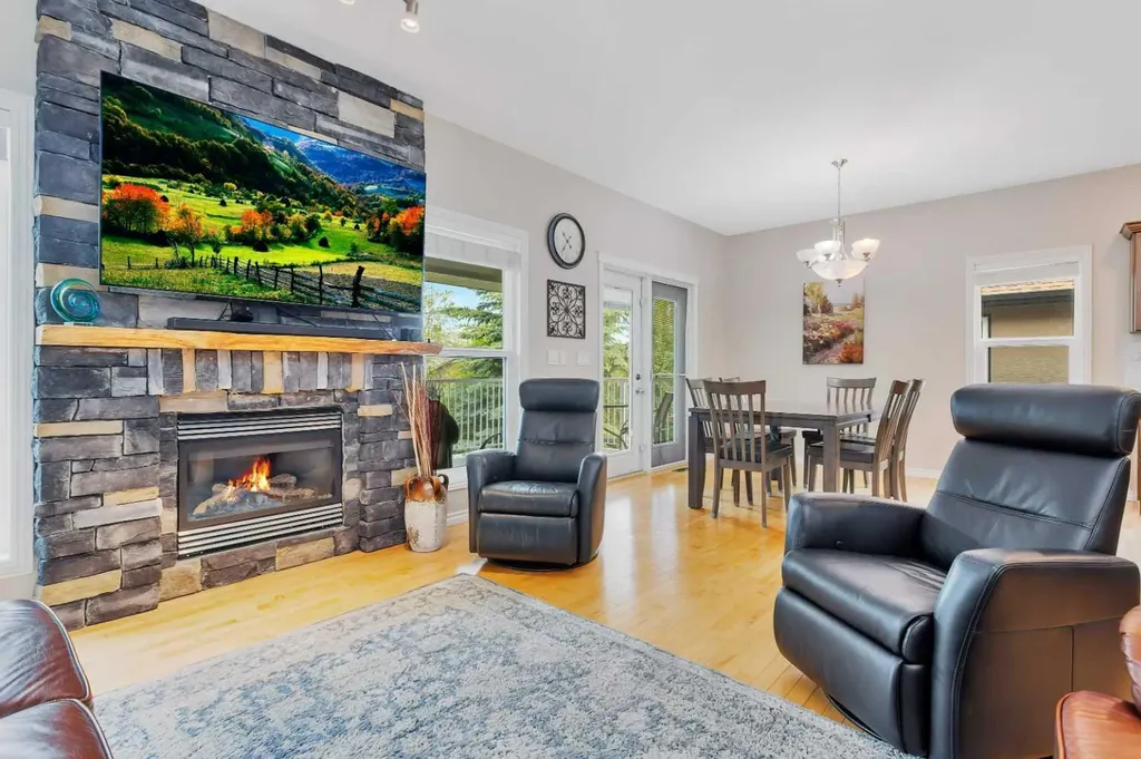 89 Alberts Close Red Deer AB T4R 3J7