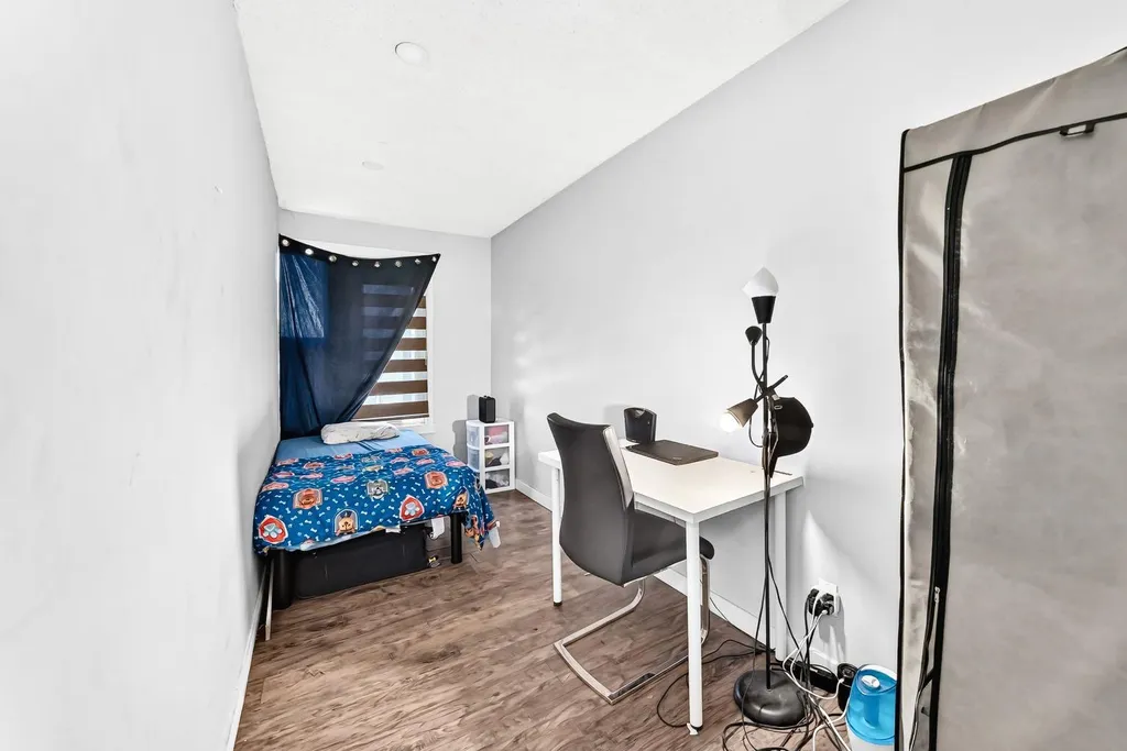 208 Temple Close NE Calgary AB T1Y 3B6