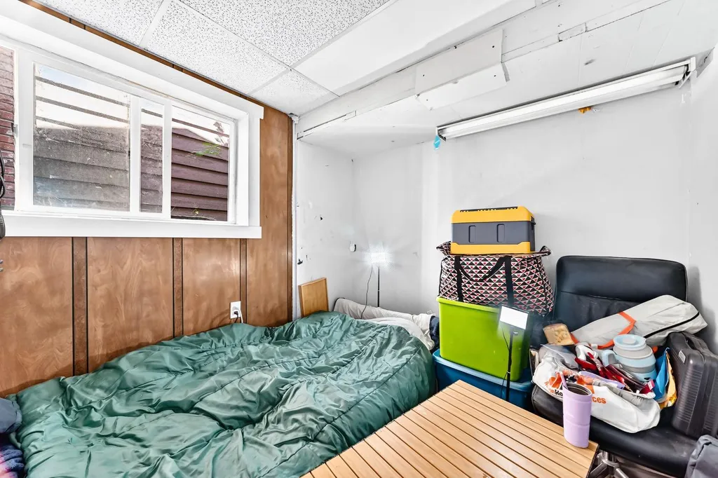 208 Temple Close NE Calgary AB T1Y 3B6