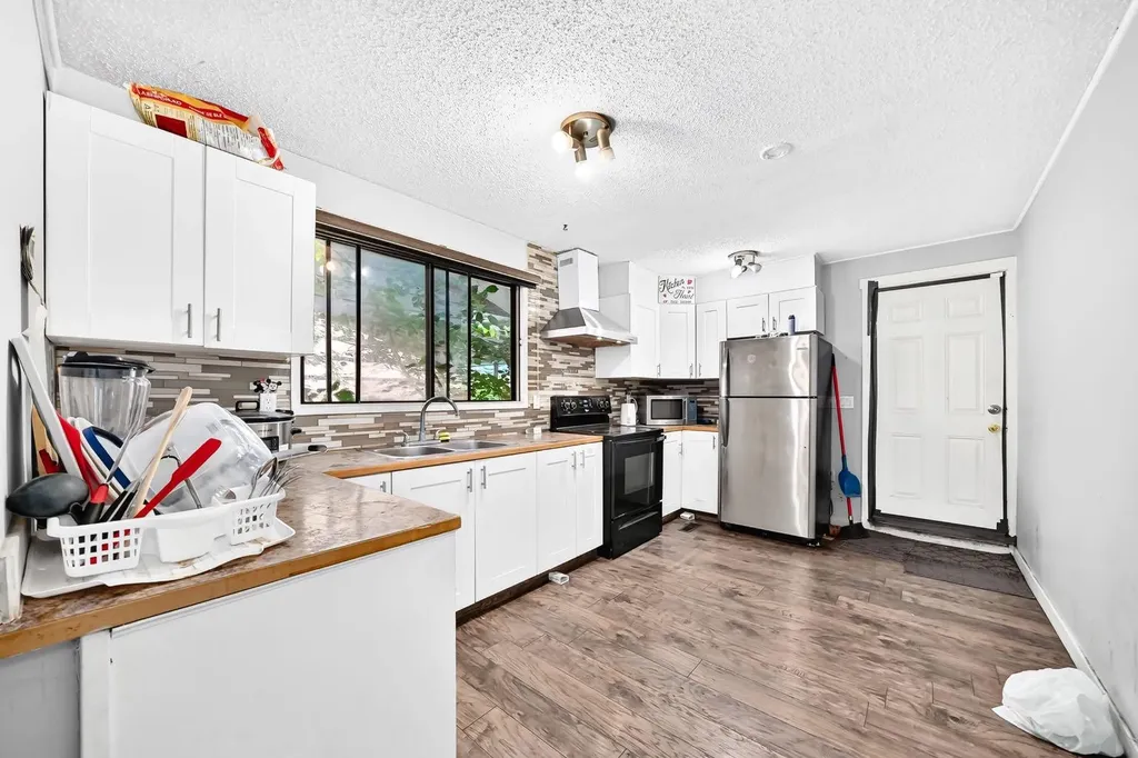 208 Temple Close NE Calgary AB T1Y 3B6