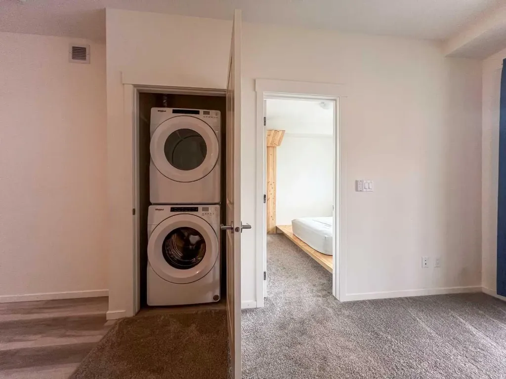 15 Sage Meadows Landing NW Calgary AB T3P 1E5